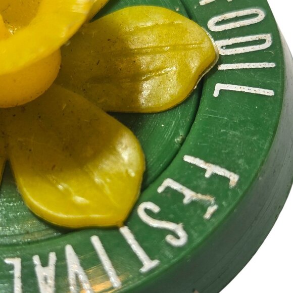 Vintage 1959 Daffodil Festival Pin Puyallup Washington Brooch Yellow Green - Picture 13 of 16